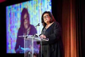 **Donna Tweeten Iowa Obituary – Death**

Donna Tweeten was a respected business leader and dedicated professional whose passing has left a profound impact across Iowa and the wider retail community. Known for her strong leadership and unwavering commitment to excellence, Donna served as President of Hy-Vee, Inc., where she played a pivotal role in shaping the company’s growth and success.

Throughout her distinguished career, Donna achieved numerous milestones, earning admiration for her strategic vision and ability to lead with integrity. She was recognized for fostering innovation within the grocery and retail industry while maintaining a people-first approach. Her expertise in business operations, leadership, and team development made her a guiding force within Hy-Vee and an inspiration to colleagues at every level.

Donna’s professional journey was marked by dedication and continuous growth. Her background in business and years of hands-on experience helped her rise through the ranks, ultimately becoming a trusted leader whose decisions positively impacted employees, customers, and the communities served by Hy-Vee.

Beyond her professional accomplishments, Donna was known for her kindness, humility, and genuine care for others. She valued relationships deeply and believed in empowering those around her to succeed. Whether mentoring team members or supporting community initiatives, she carried herself with grace and compassion.

Donna’s passions extended beyond the workplace, as she found fulfillment in giving back and building meaningful connections. Her legacy is one of leadership, service, and inspiration—qualities that will continue to resonate for years to come.

The cause of Donna Tweeten’s death has not been publicly disclosed.

Those wishing to honor Donna’s memory are encouraged to continue her legacy of kindness, leadership, and community service. She will be deeply missed and forever remembered by all who had the privilege of knowing her.
